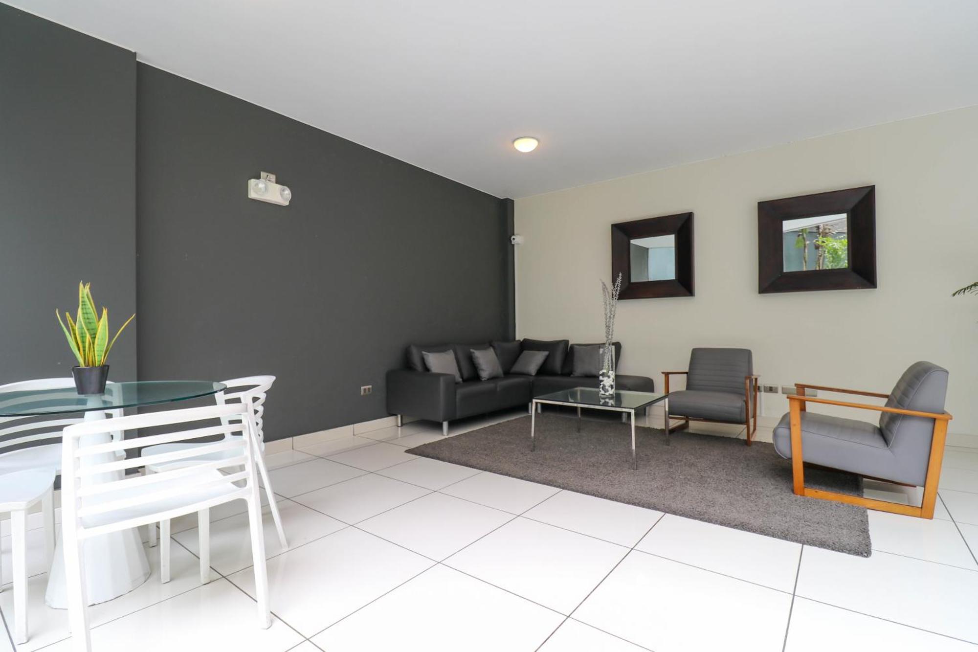Astonishing 2Br At Malecon Apartment Лима Екстериор снимка